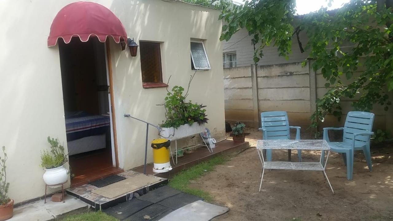 Heila'S In House Family Room-Homestay! 블룸폰테인 외부 사진
